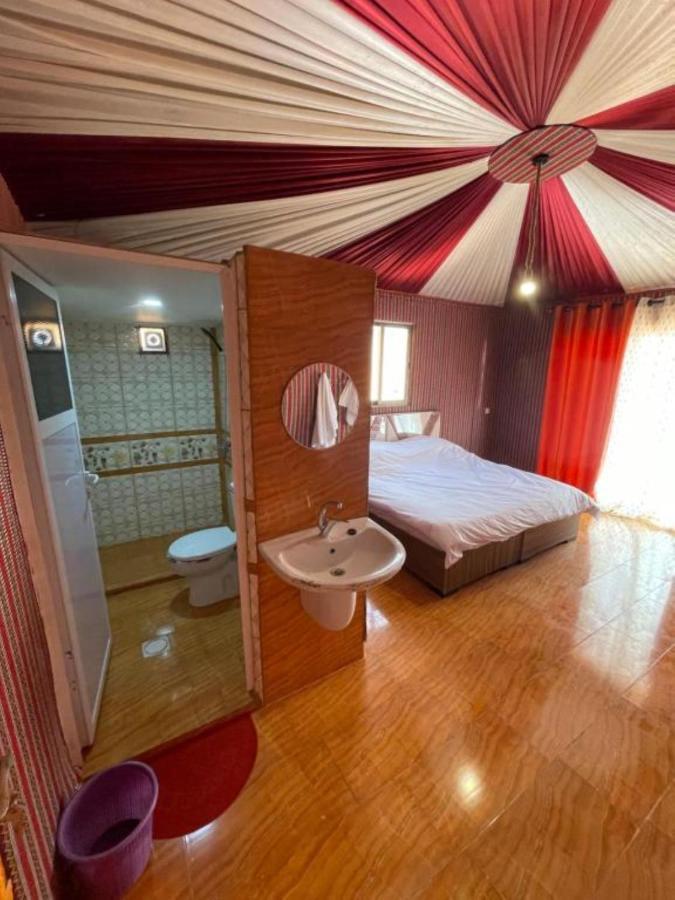 Bed and Breakfast Calm Camp Вади-Рам Экстерьер фото